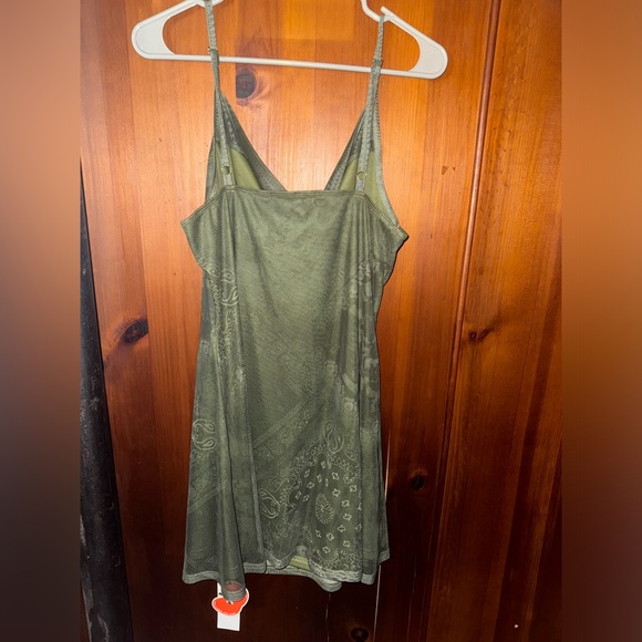 Cider Women’s Green dress - Picture 2 of 4